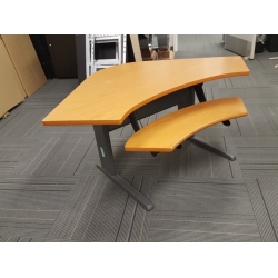 Teknion Sit Stand Height Adjustable corner Desk w/Keyboard